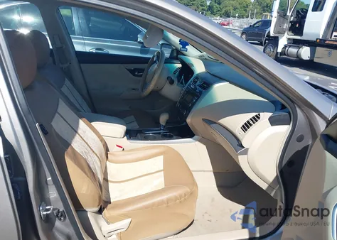 2013 Nissan Altima 2.5 Sv from USA, damaged, VIN 1N4AL3AP3DC103318